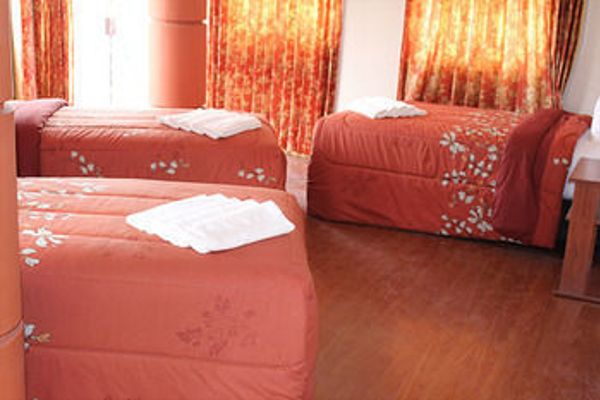 Quechuas Backpackers (Puno)